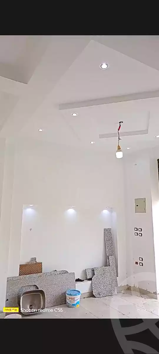 https://aqarmap.com.eg/ar/listing/7114709-for-sale-cairo-el-sheikh-zayed-city-el-hay-el-thaleth-ashaer-area-3-al-shabab-rd