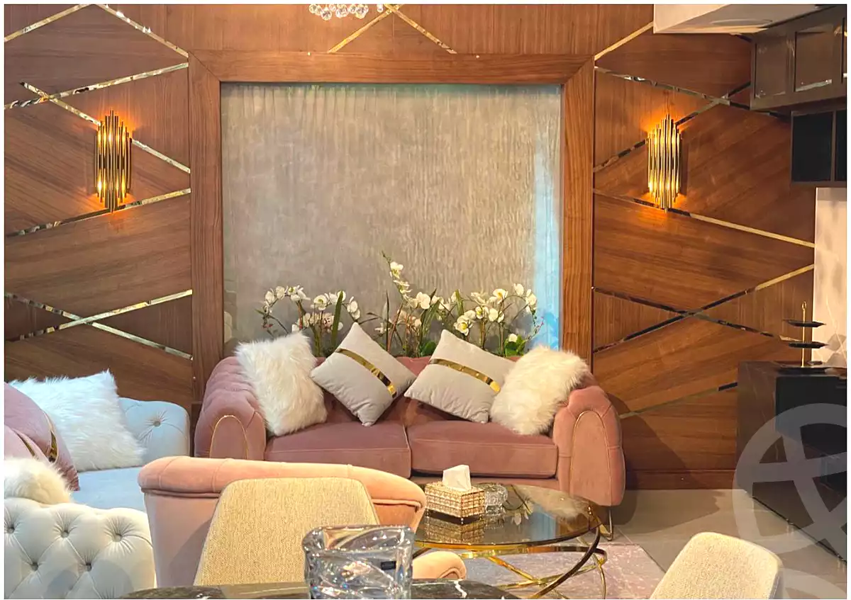 https://aqarmap.com.eg/ar/listing/7114781-for-sale-cairo-new-cairo-compounds-hyde-park-centre-ville-hyde-park
