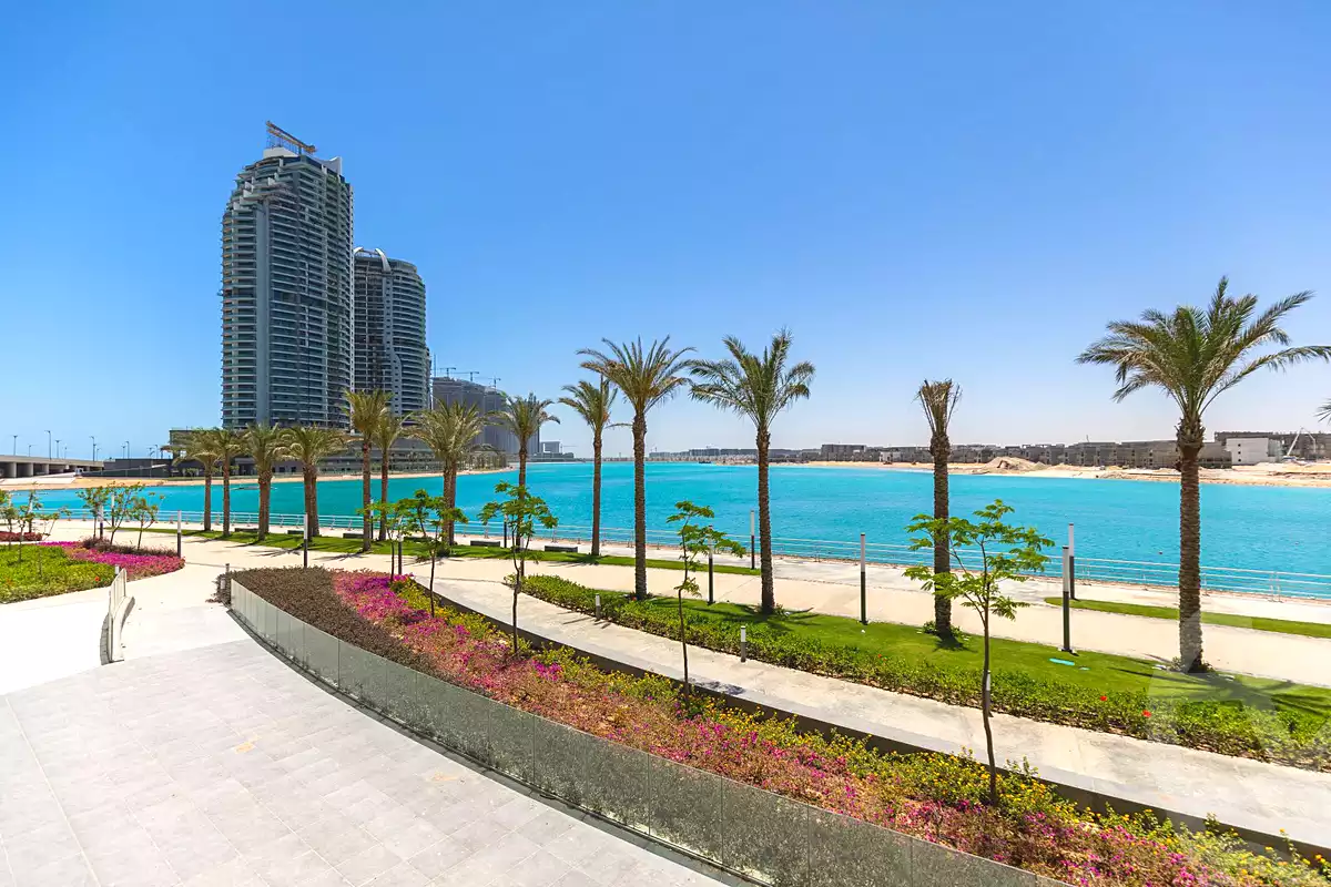 https://aqarmap.com.eg/ar/listing/7114760-for-sale-north-coast-new-alamein-mntj-t-l-lmyn-ljdyd-beachfront-tower-city-edge