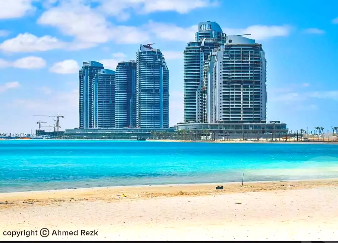 https://aqarmap.com.eg/ar/listing/7114786-for-sale-north-coast-new-alamein-mntj-t-l-lmyn-ljdyd-beachfront-tower-city-edge