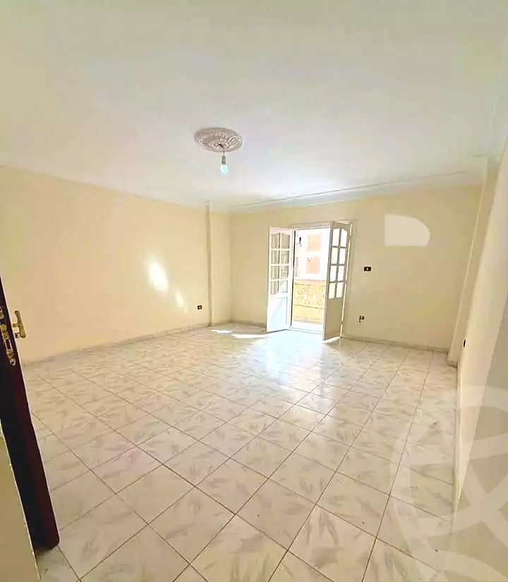 https://aqarmap.com.eg/ar/listing/7115167-for-sale-alexandria-sydy-bshr-sydy-bshr-bhry-mansour-el-qady-st