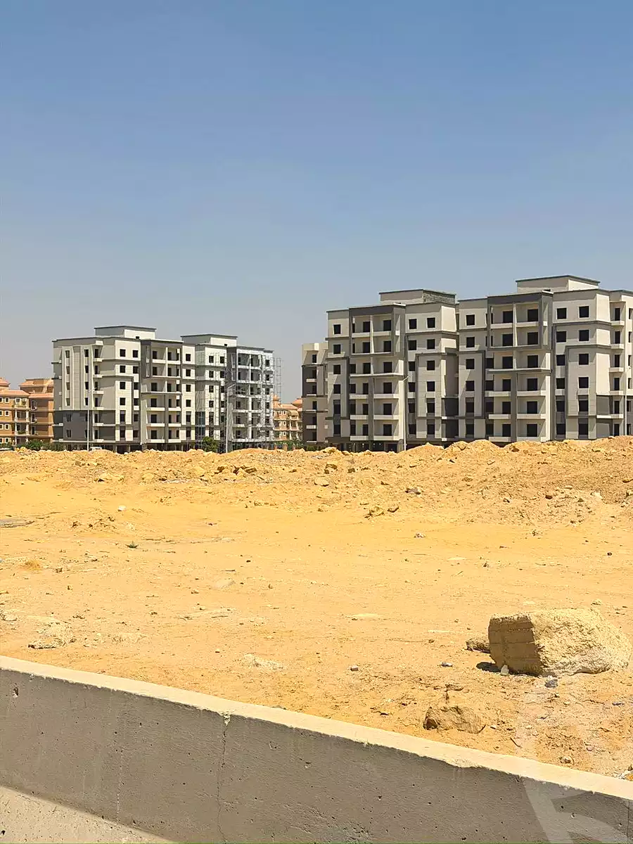 https://aqarmap.com.eg/ar/listing/7115537-for-sale-cairo-el-shorouk-compounds-mayan-compound-stm