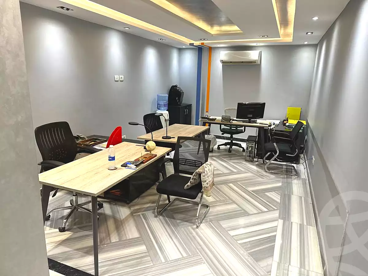https://aqarmap.com.eg/ar/listing/7115610-for-sale-cairo-new-administrative-capital-r7-kmbwnd-bwk-mstr-byldr-jrwb