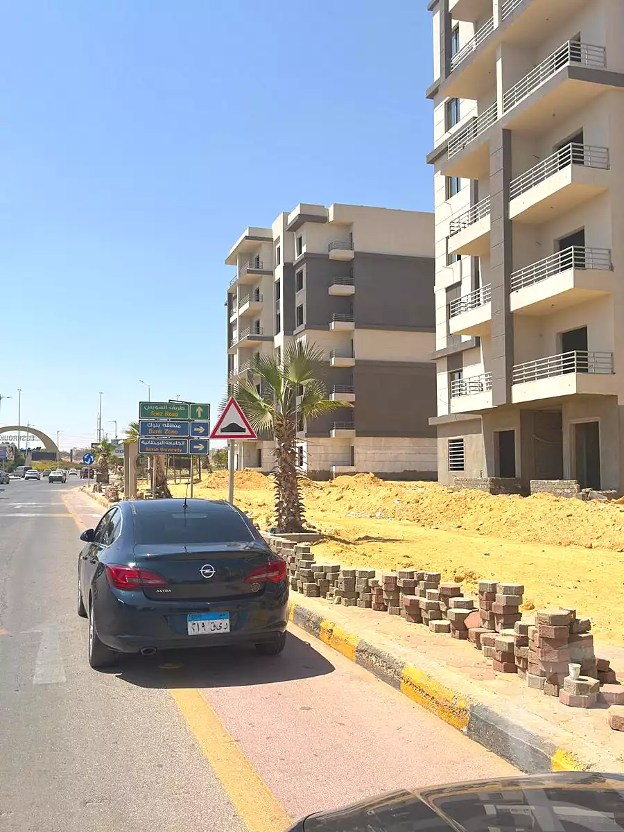 https://aqarmap.com.eg/ar/listing/7115534-for-sale-cairo-el-shorouk-compounds-mayan-compound-stm