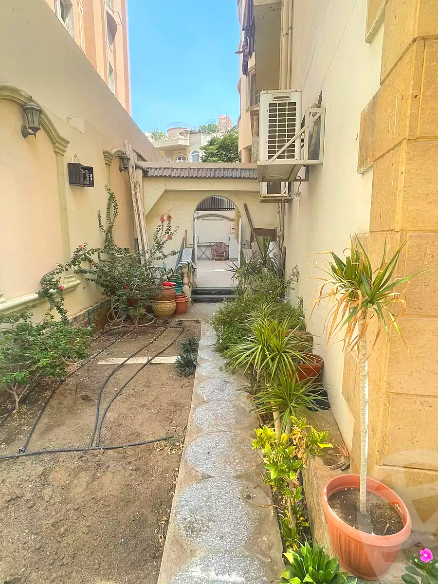 https://aqarmap.com.eg/ar/listing/7115657-for-sale-cairo-new-cairo-ganob-el-akadamiya-south-academy-h-amr-ibn-el-ass-st