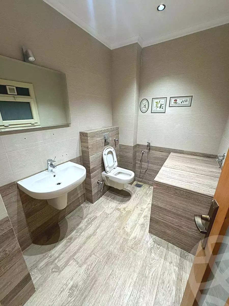 https://aqarmap.com.eg/ar/listing/7115664-for-sale-cairo-new-cairo-ganob-el-akadamiya-south-academy-z