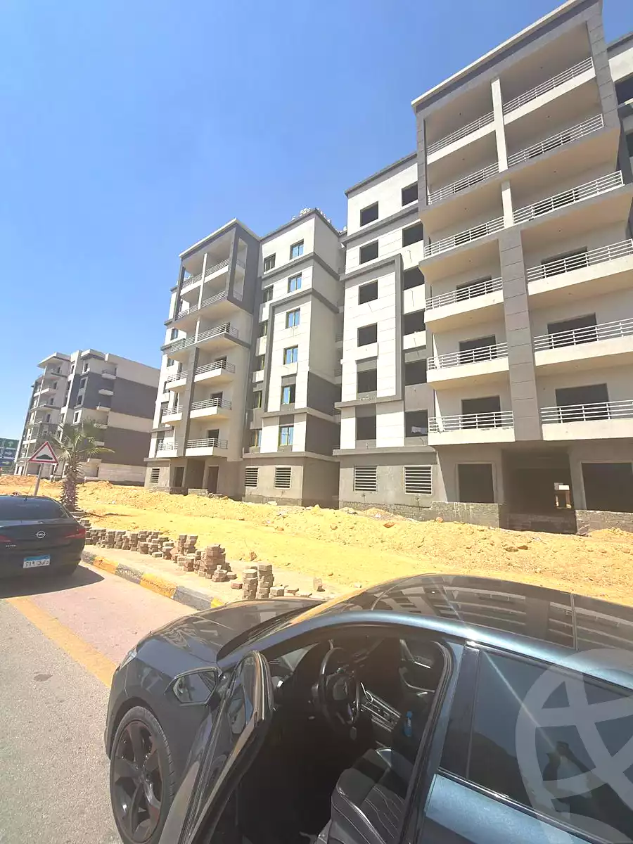 https://aqarmap.com.eg/ar/listing/7115643-for-sale-cairo-el-shorouk-compounds-mayan-compound-stm