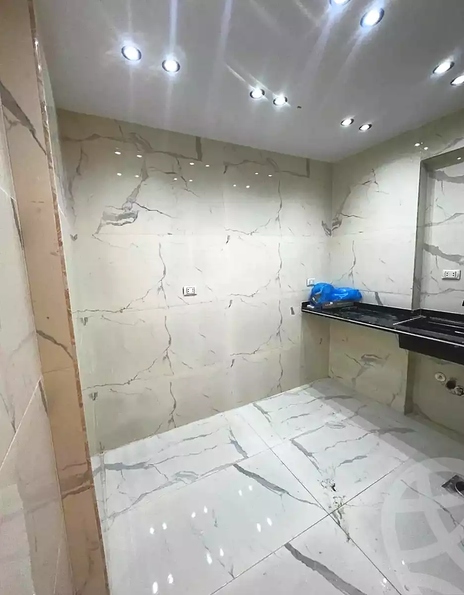 https://aqarmap.com.eg/en/listing/7115800-for-sale-alexandria-al-agamy-lbytsh-street-8