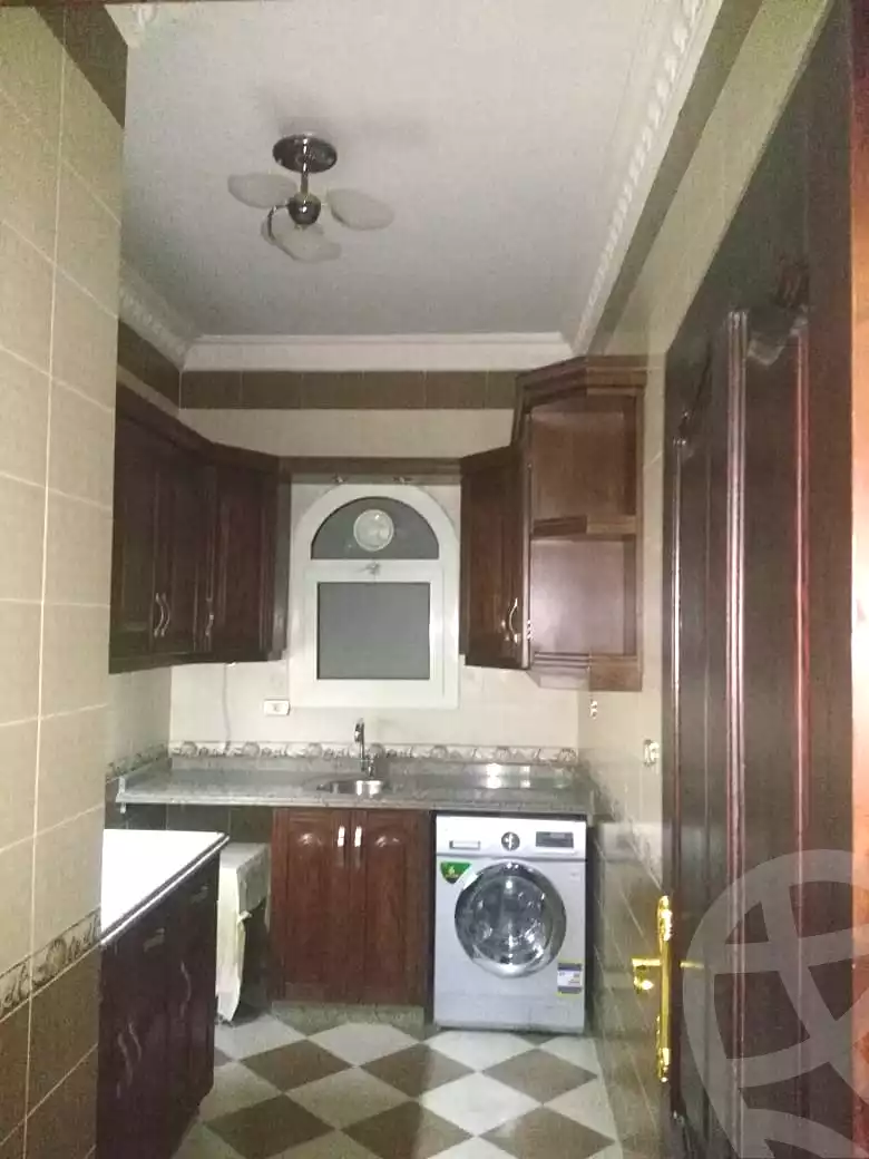 https://aqarmap.com.eg/ar/listing/7115835-for-sale-cairo-new-cairo-ganob-el-akadamiya-south-academy-d-khaled-ibn-el-waleed-st
