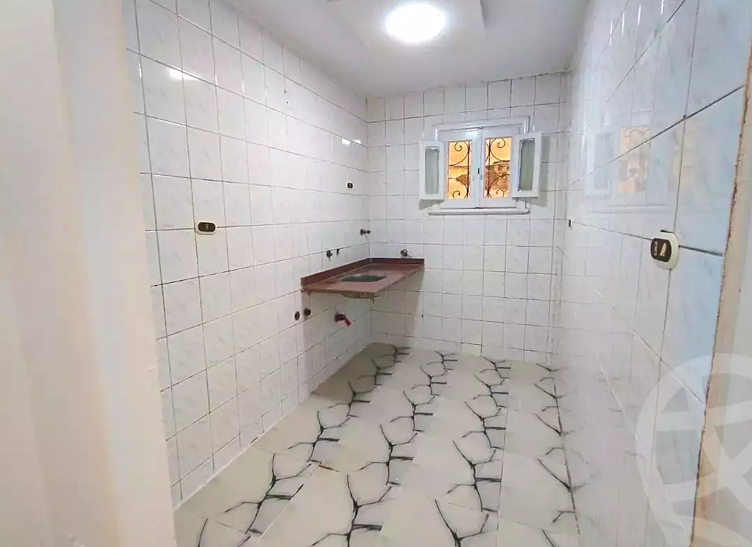 https://aqarmap.com.eg/ar/listing/7116198-for-sale-alexandria-al-agamy-shataa-el-nakheel