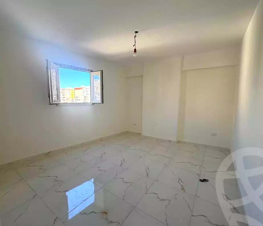 https://aqarmap.com.eg/ar/listing/7116409-for-sale-alexandria-el-mandara-shr-30