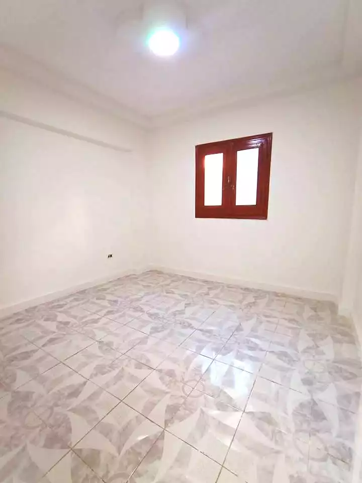 https://aqarmap.com.eg/ar/listing/7116527-for-sale-alexandria-al-agamy-shataa-el-nakheel