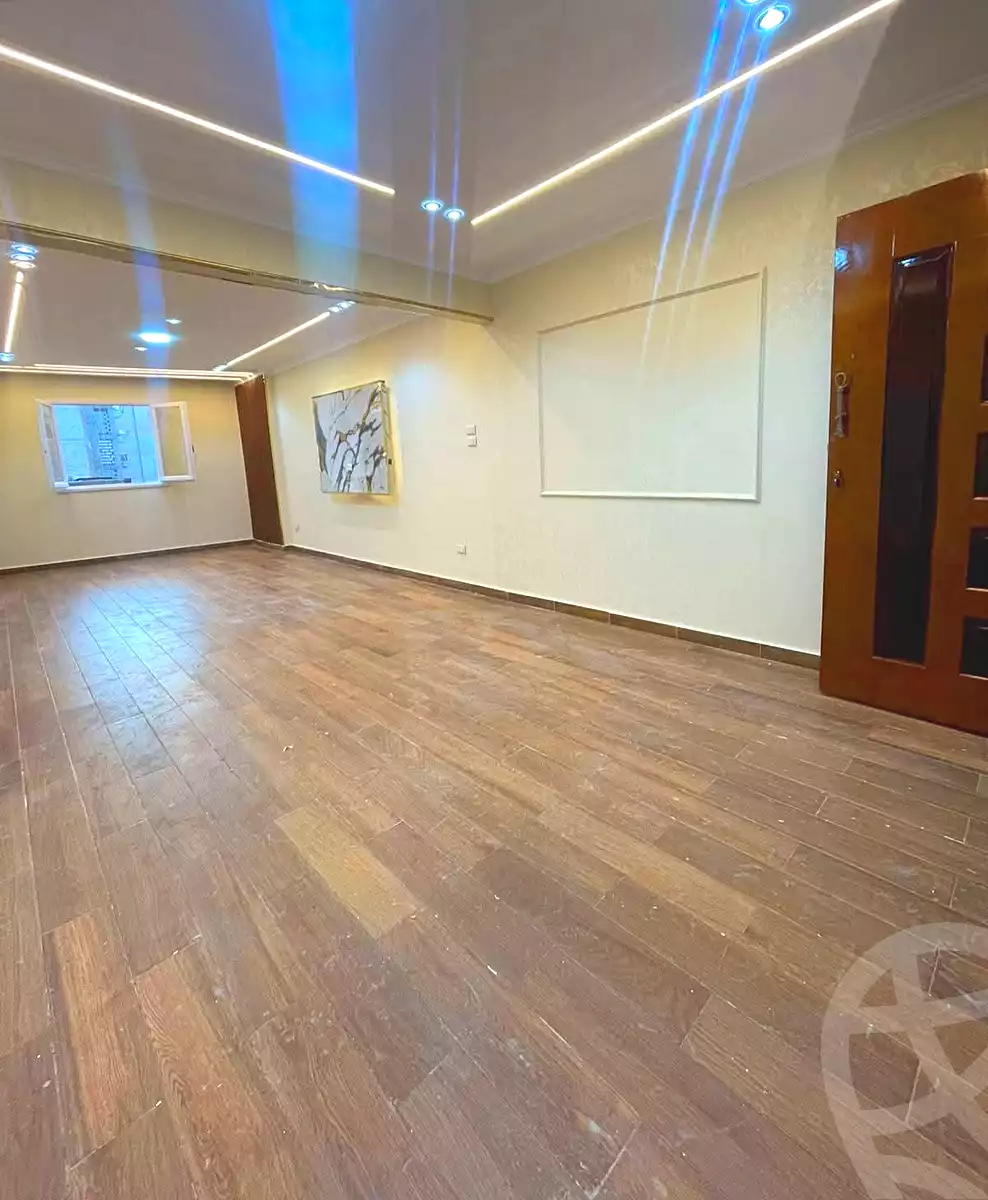https://aqarmap.com.eg/en/listing/7116547-for-sale-alexandria-miami-el-sebaey-st