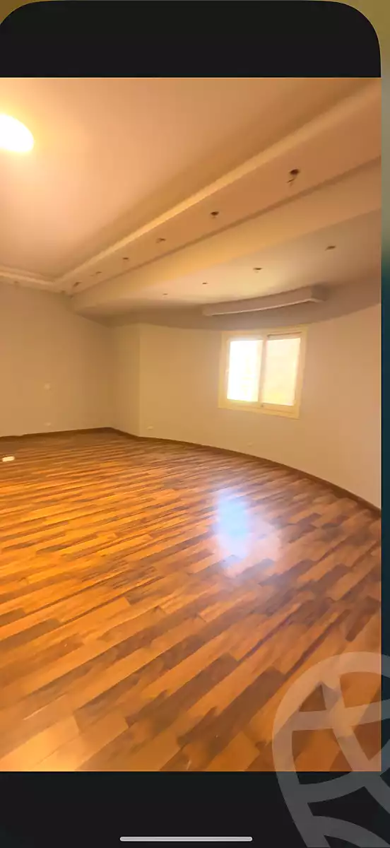 https://aqarmap.com.eg/ar/listing/7117072-for-sale-cairo-new-cairo-first-settlement-mhwr-mstfy-kml