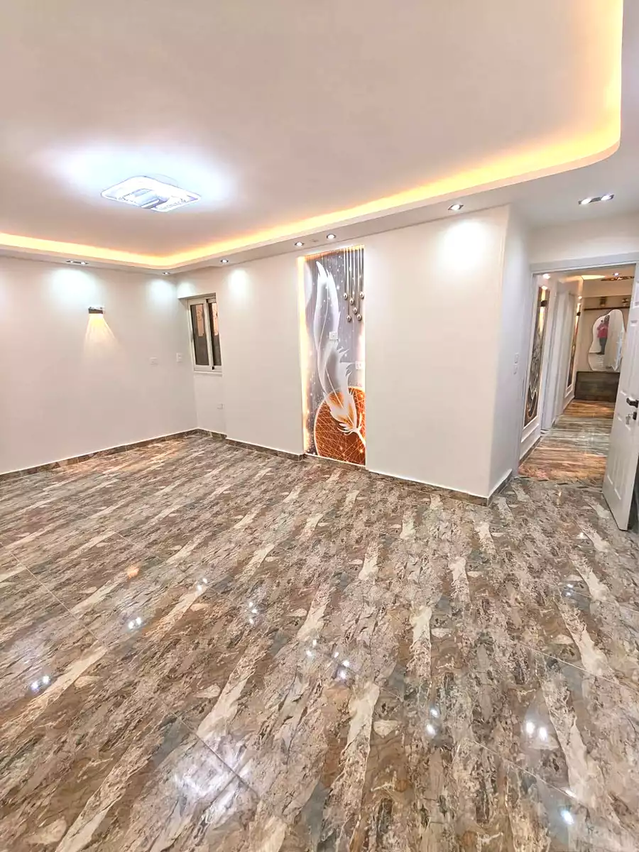 https://aqarmap.com.eg/ar/listing/7117268-for-sale-alexandria-sydy-bshr-sydy-bshr-bhry-shr-khld-bn-lwlyd