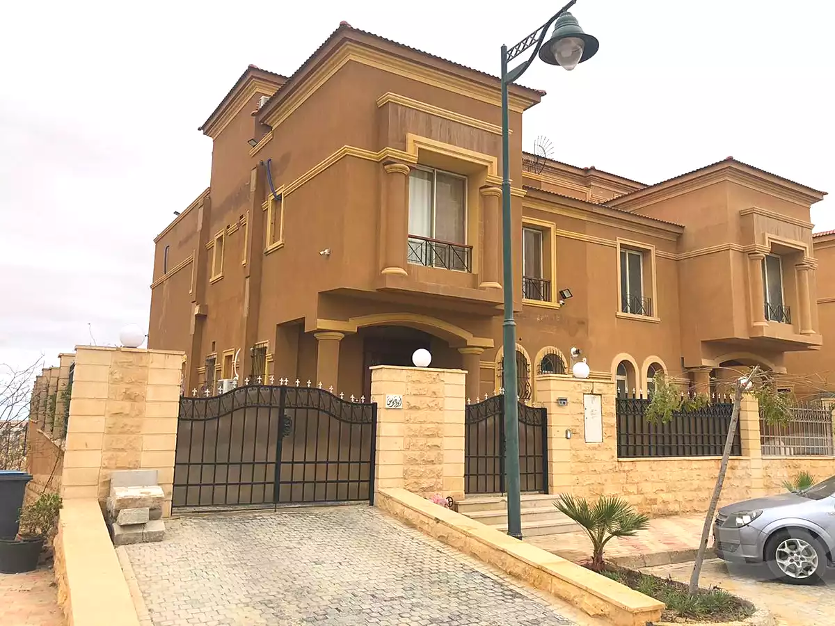 توين هاوس بـ٦ غرف نوم في رويال ميدوز الشيخ زايد، صورة ٧ من ٩