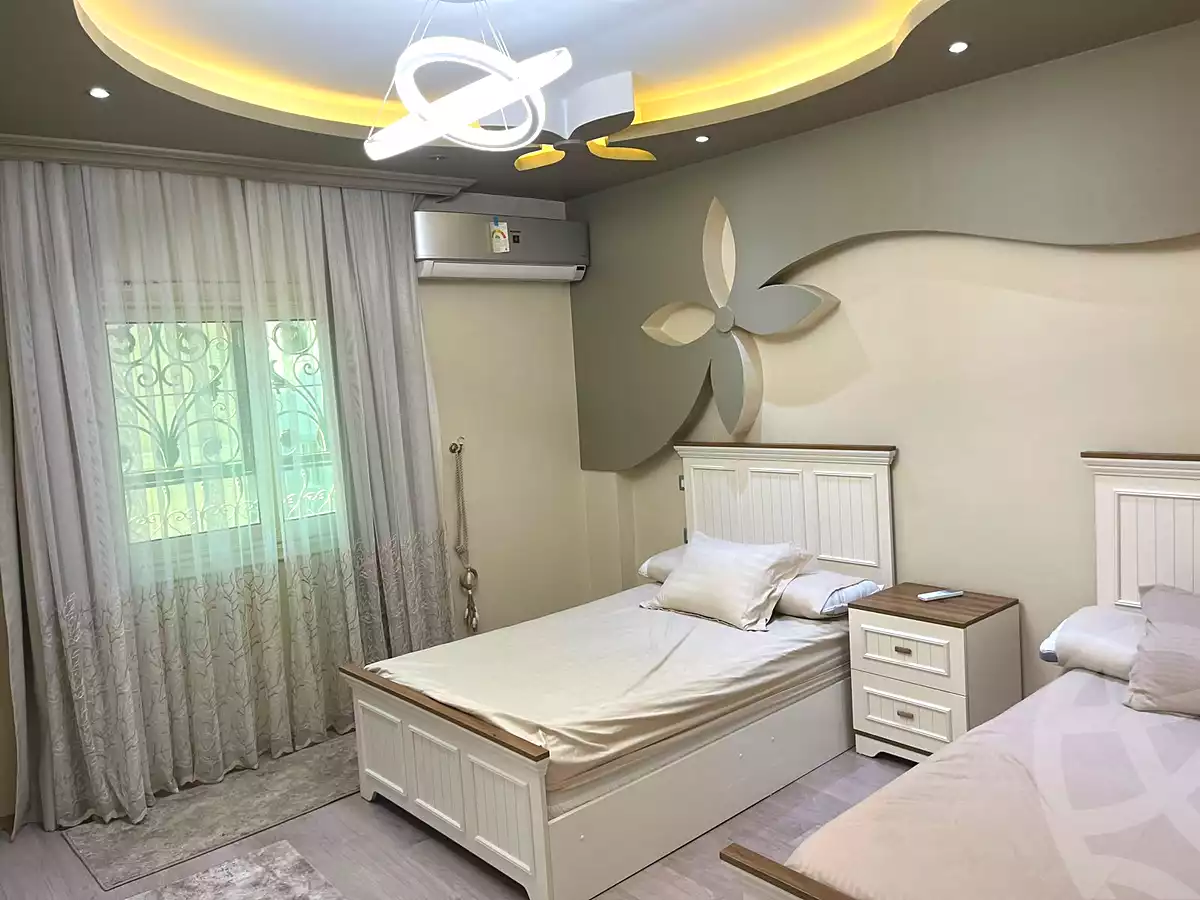 https://aqarmap.com.eg/ar/listing/7117547-for-rent-cairo-new-cairo-el-narges-el-narges-8-omar-makram-street