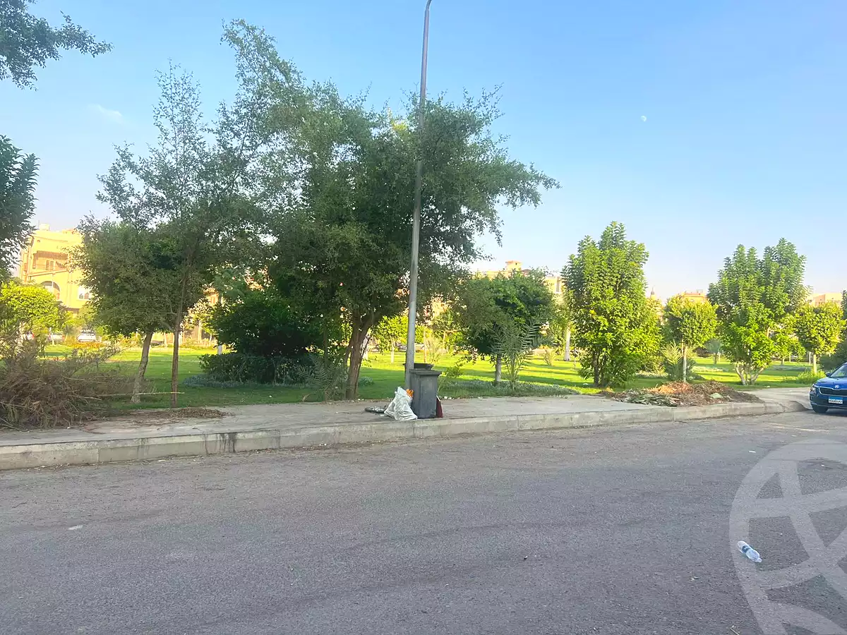 https://aqarmap.com.eg/ar/listing/7118368-for-sale-cairo-new-cairo-ganob-el-akadamiya-south-academy-b-taha-hussein-st