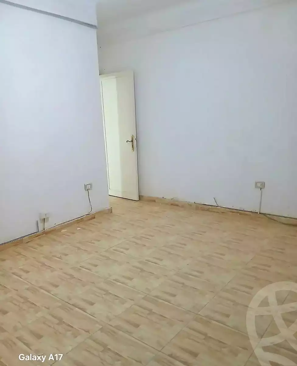 https://aqarmap.com.eg/ar/listing/7119061-for-sale-alexandria-al-agamy-lbytsh-bianchiii-el-bashwat-st