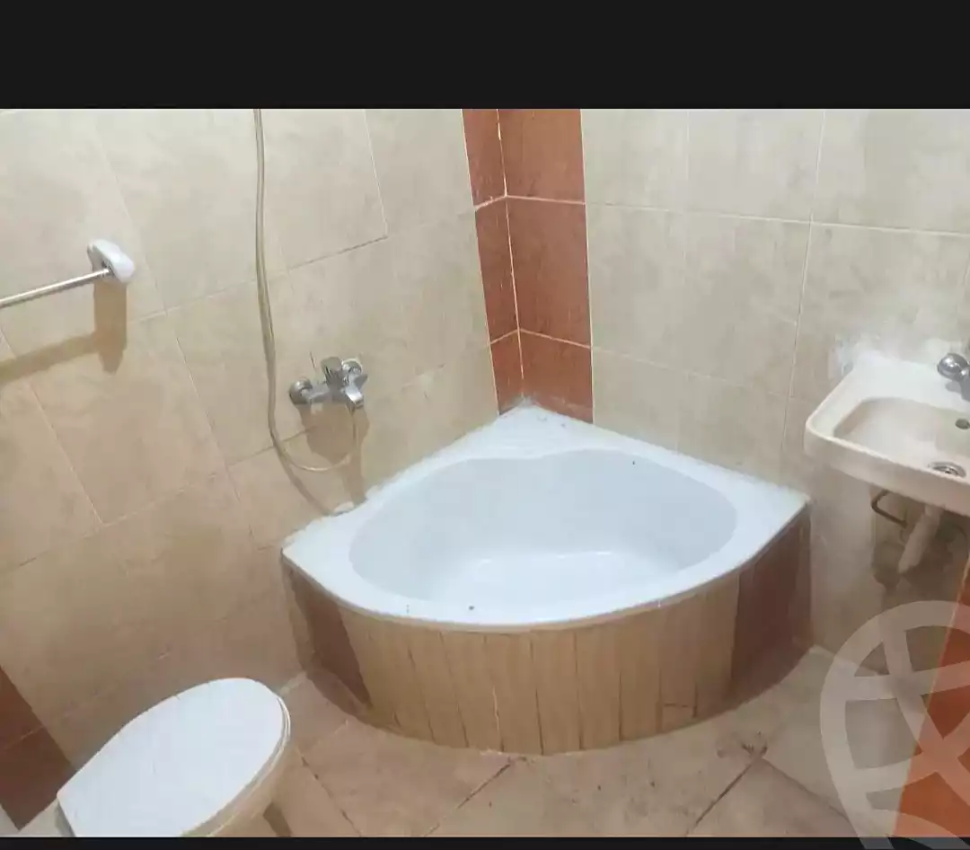 https://aqarmap.com.eg/ar/listing/7119117-for-sale-alexandria-sydy-bshr-sydy-bshr-bhry-shr-mhmd-njyb