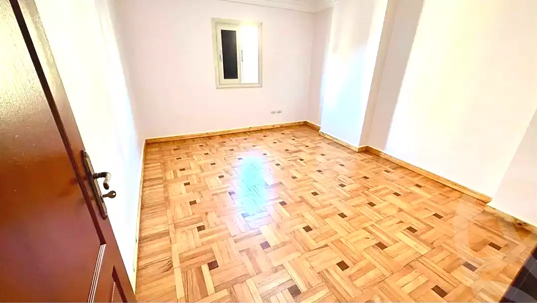https://aqarmap.com.eg/en/listing/7119195-for-rent-alexandria-ganaklis