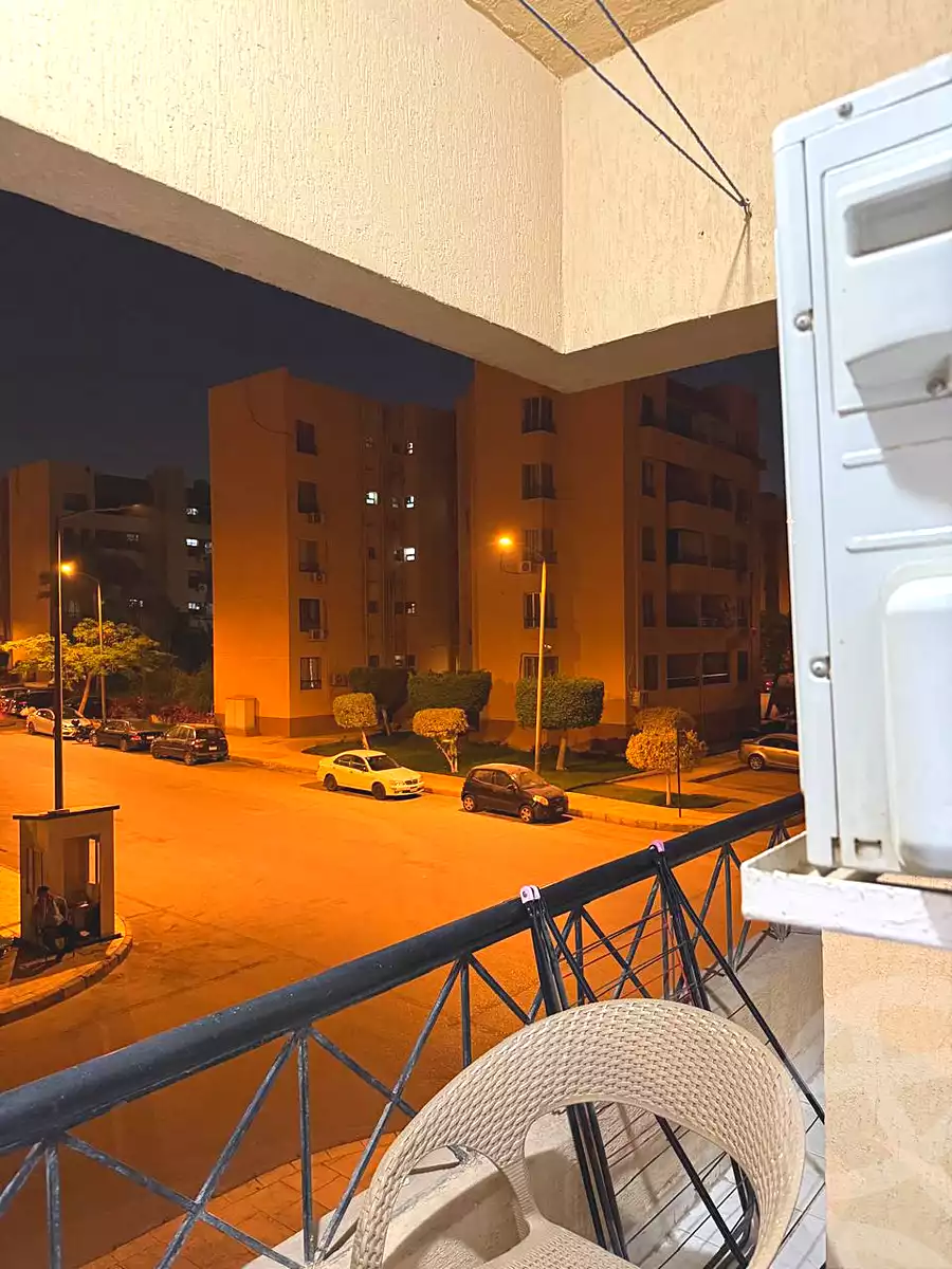 https://aqarmap.com.eg/ar/listing/7119259-for-rent-cairo-new-cairo-lrhb-city-phase-1-youssef-el-sebaey-st