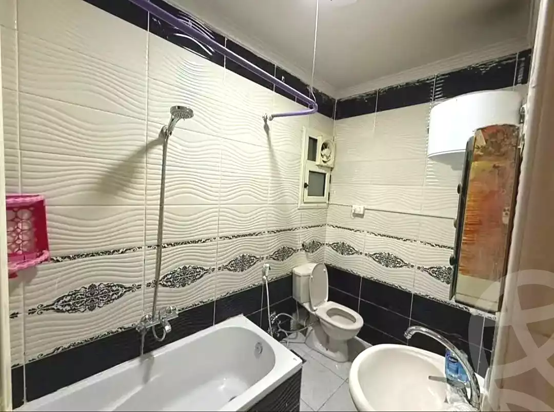 https://aqarmap.com.eg/ar/listing/7119249-for-rent-alexandria-el-asafra-salman-el-farsi-st