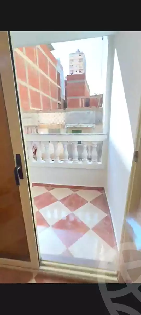 https://aqarmap.com.eg/en/listing/7119342-for-sale-alexandria-el-asafra-l-sfr-bhry