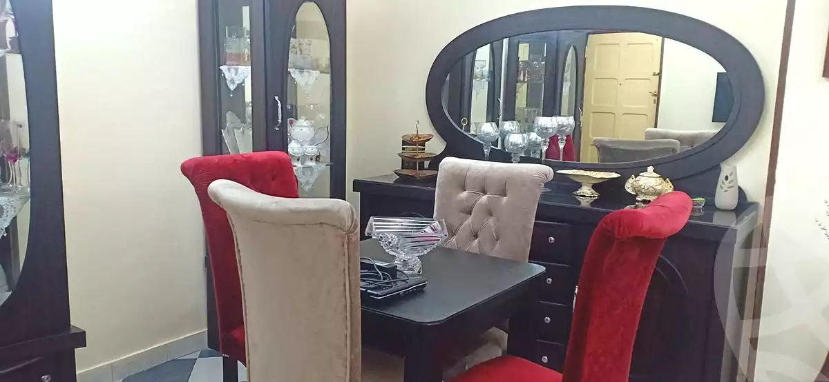https://aqarmap.com.eg/en/listing/7119526-for-sale-cairo-helwan-helwan-el-sharkeya-mostafa-safwat-st