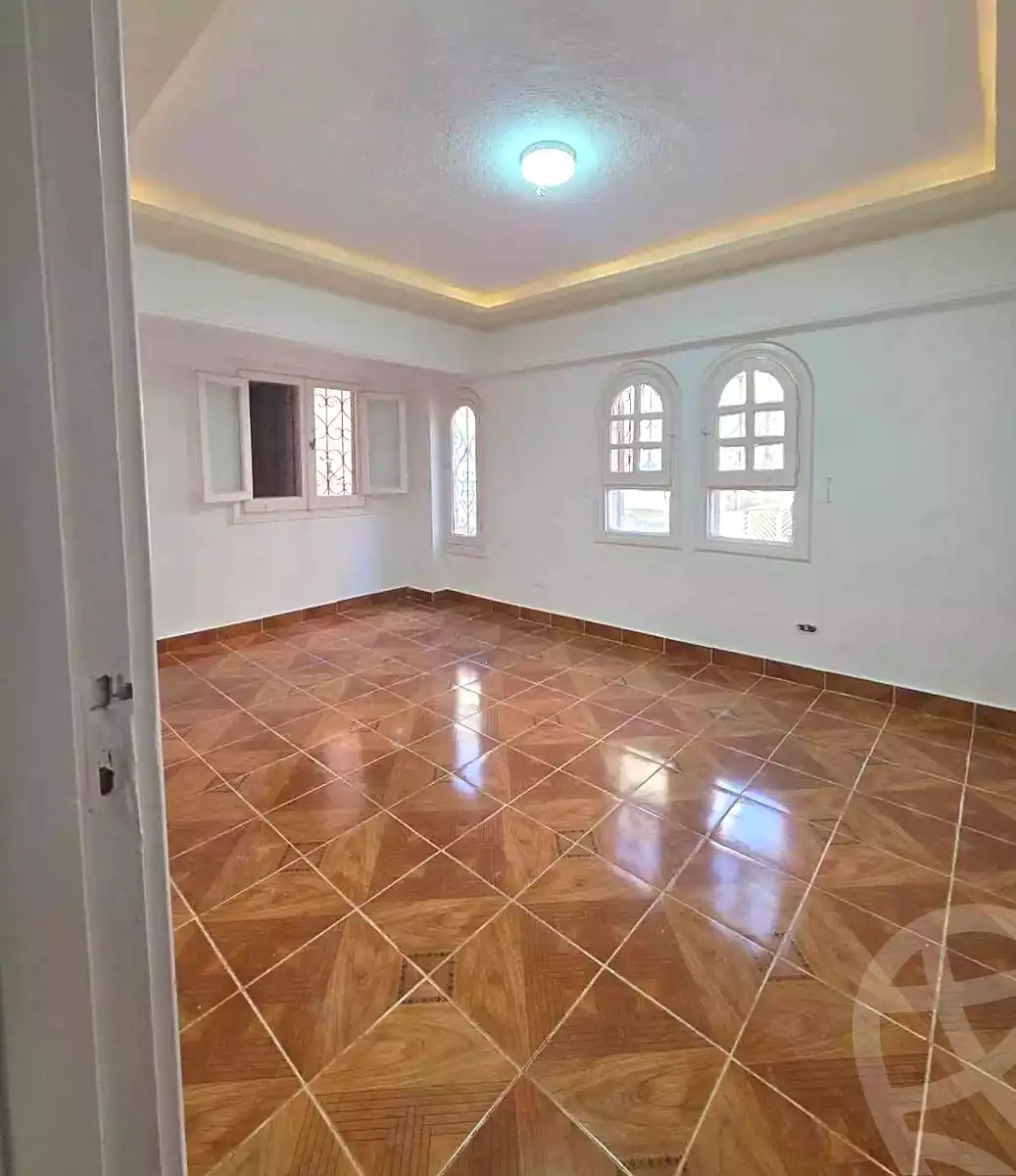 https://aqarmap.com.eg/ar/listing/7119539-for-sale-alexandria-al-agamy-shataa-el-nakheel