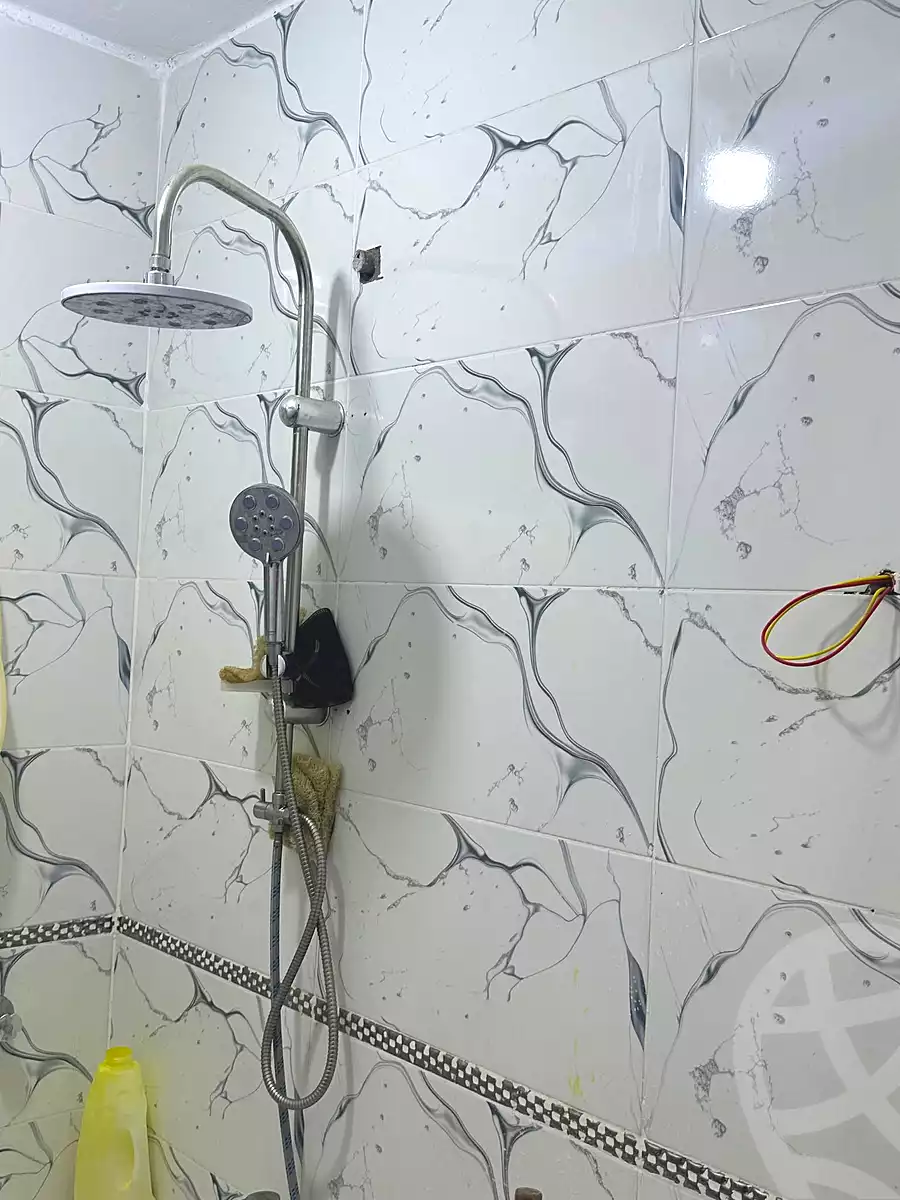 https://aqarmap.com.eg/en/listing/7119553-for-sale-cairo-helwan-kwrnysh-hlwn