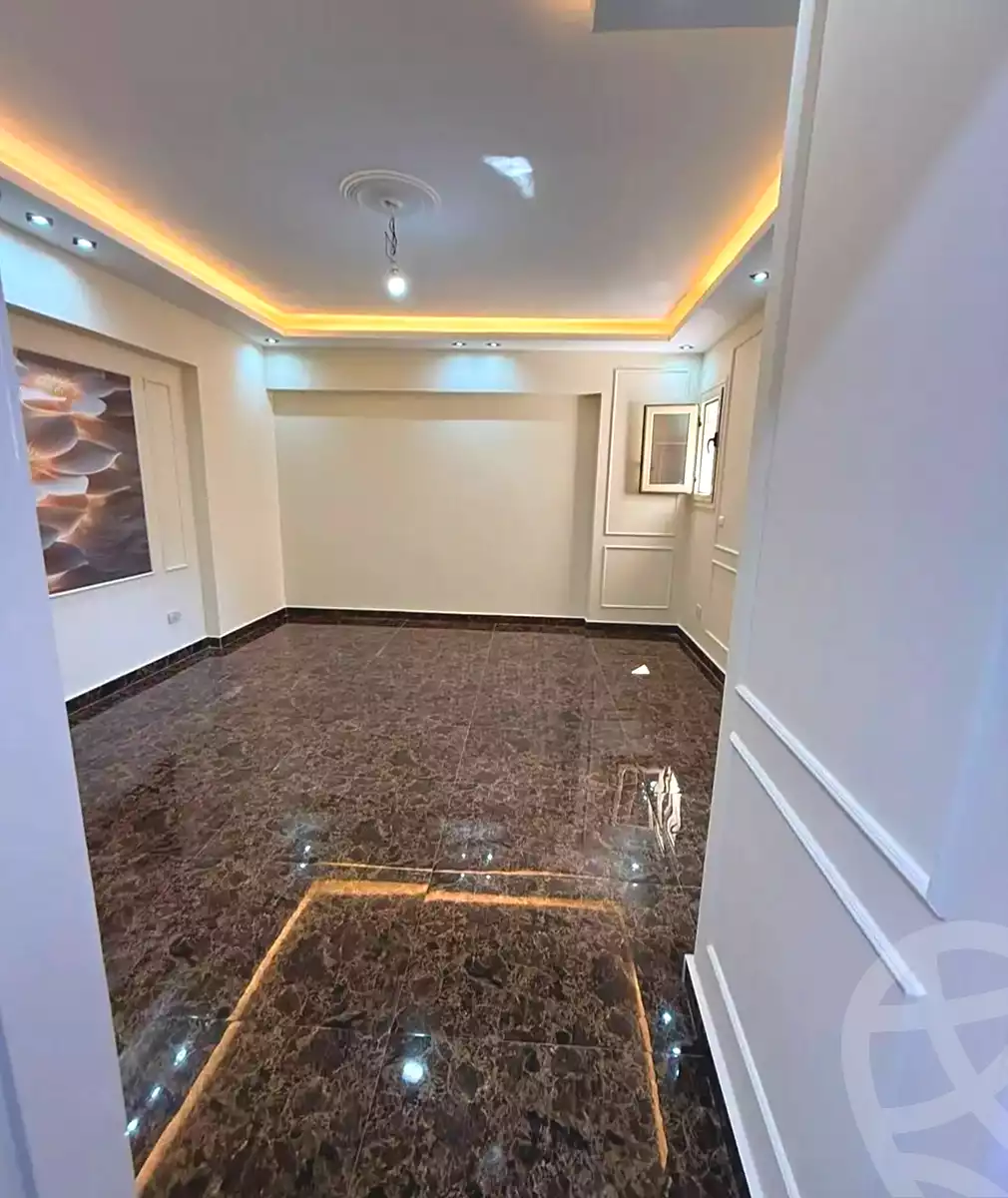 https://aqarmap.com.eg/ar/listing/7120008-for-sale-alexandria-sydy-bshr-sydy-bshr-bhry-shr-khld-bn-lwlyd