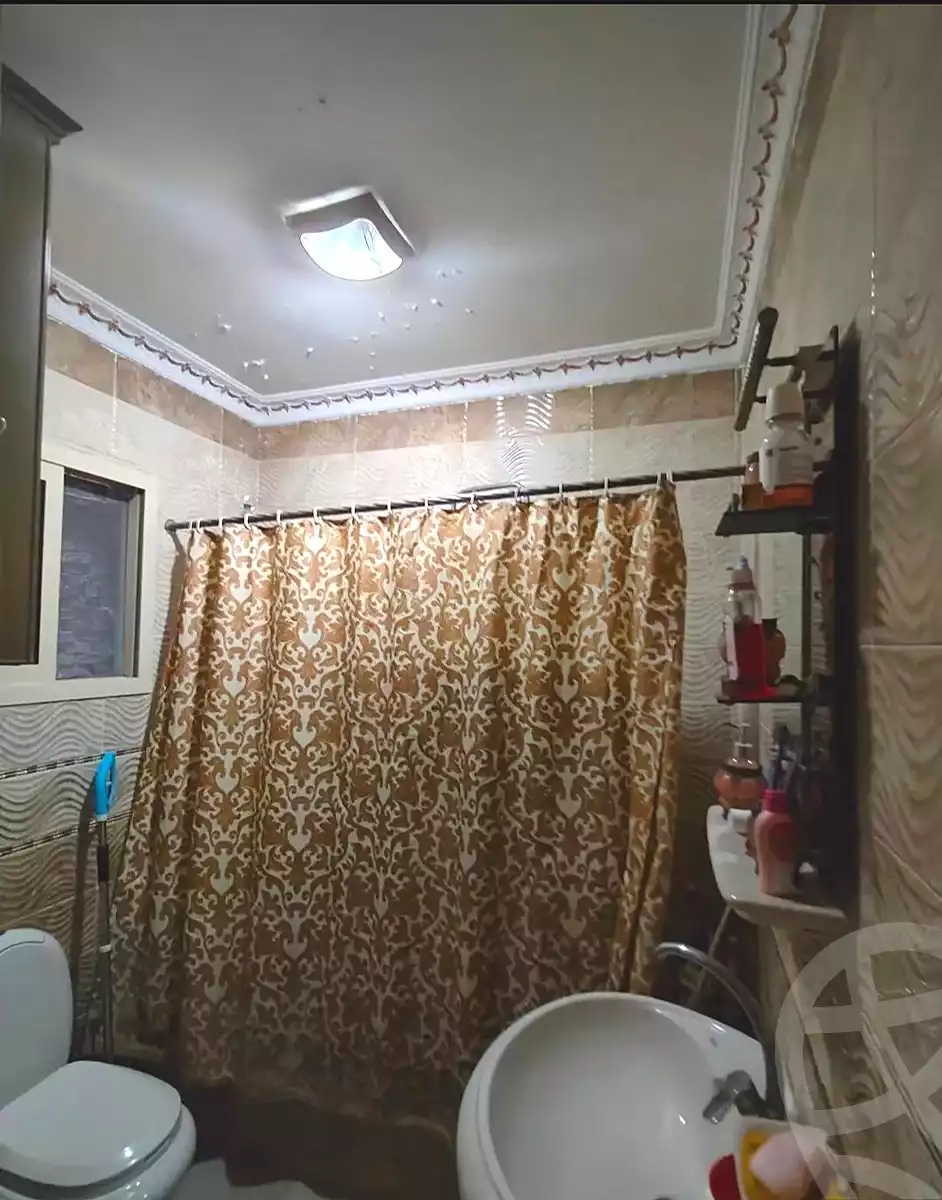 https://aqarmap.com.eg/ar/listing/7120331-for-sale-alexandria-al-agamy-lbytsh-qased-kareem-st
