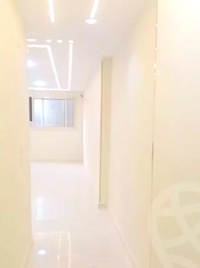 https://aqarmap.com.eg/ar/listing/7120782-for-sale-cairo-helwan-hadayek-helwan-el-eshrein-st