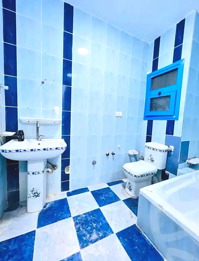 https://aqarmap.com.eg/ar/listing/7121083-for-sale-alexandria-al-agamy-shataa-el-nakheel