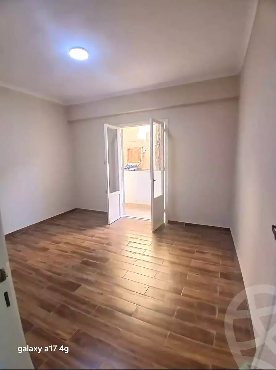 https://aqarmap.com.eg/en/listing/7121878-for-sale-alexandria-el-asafra-ahmed-tiesser-st