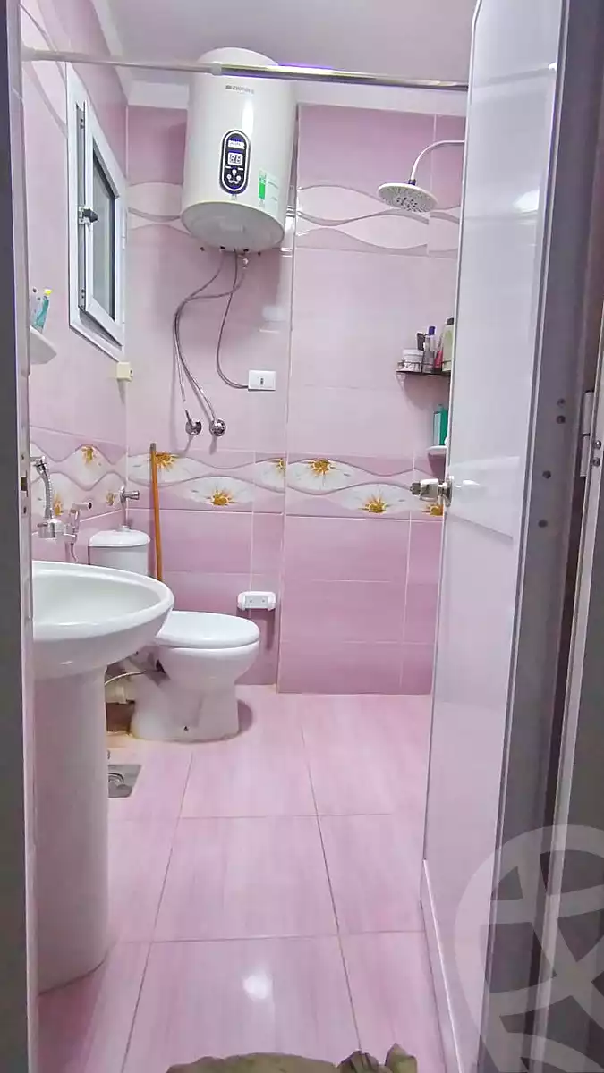 https://aqarmap.com.eg/ar/listing/7121933-for-sale-alexandria-alhadara-new-el-hadra