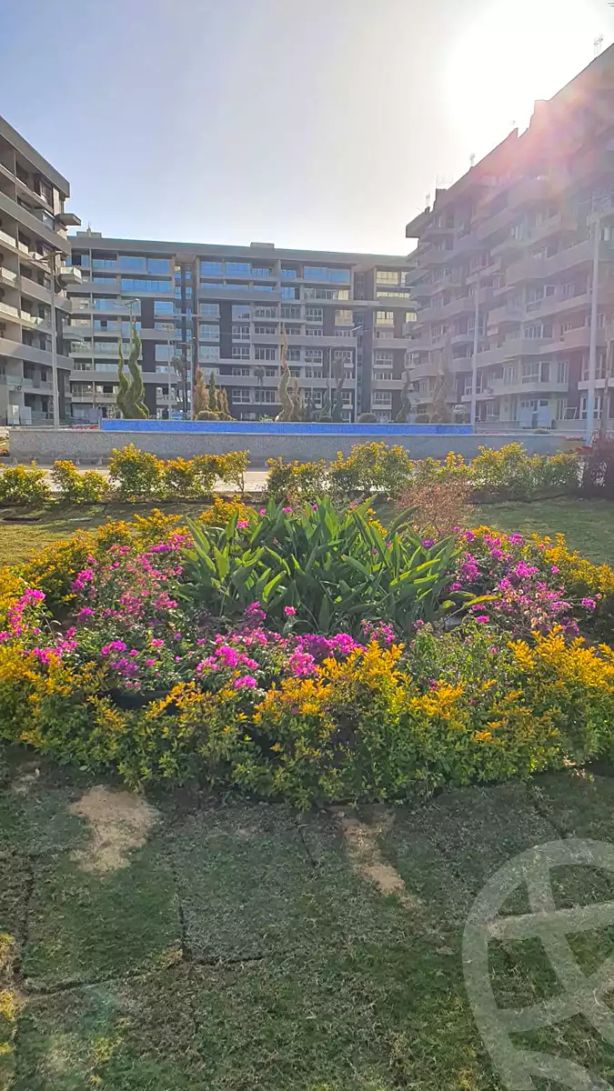 https://aqarmap.com.eg/ar/listing/7122410-for-sale-cairo-new-administrative-capital-r7-scenario