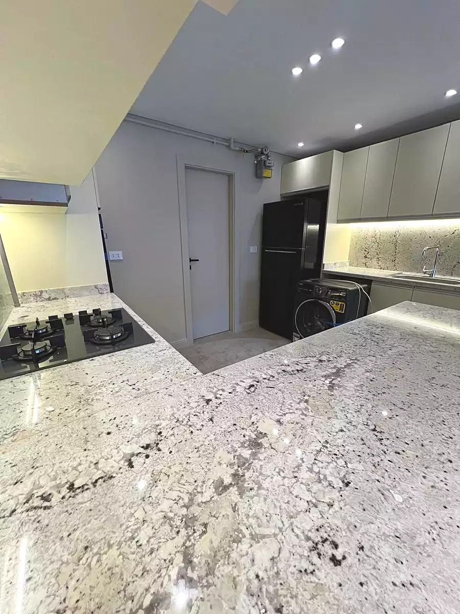 https://aqarmap.com.eg/ar/listing/7122864-for-rent-cairo-new-cairo-compounds-lakeview-residence