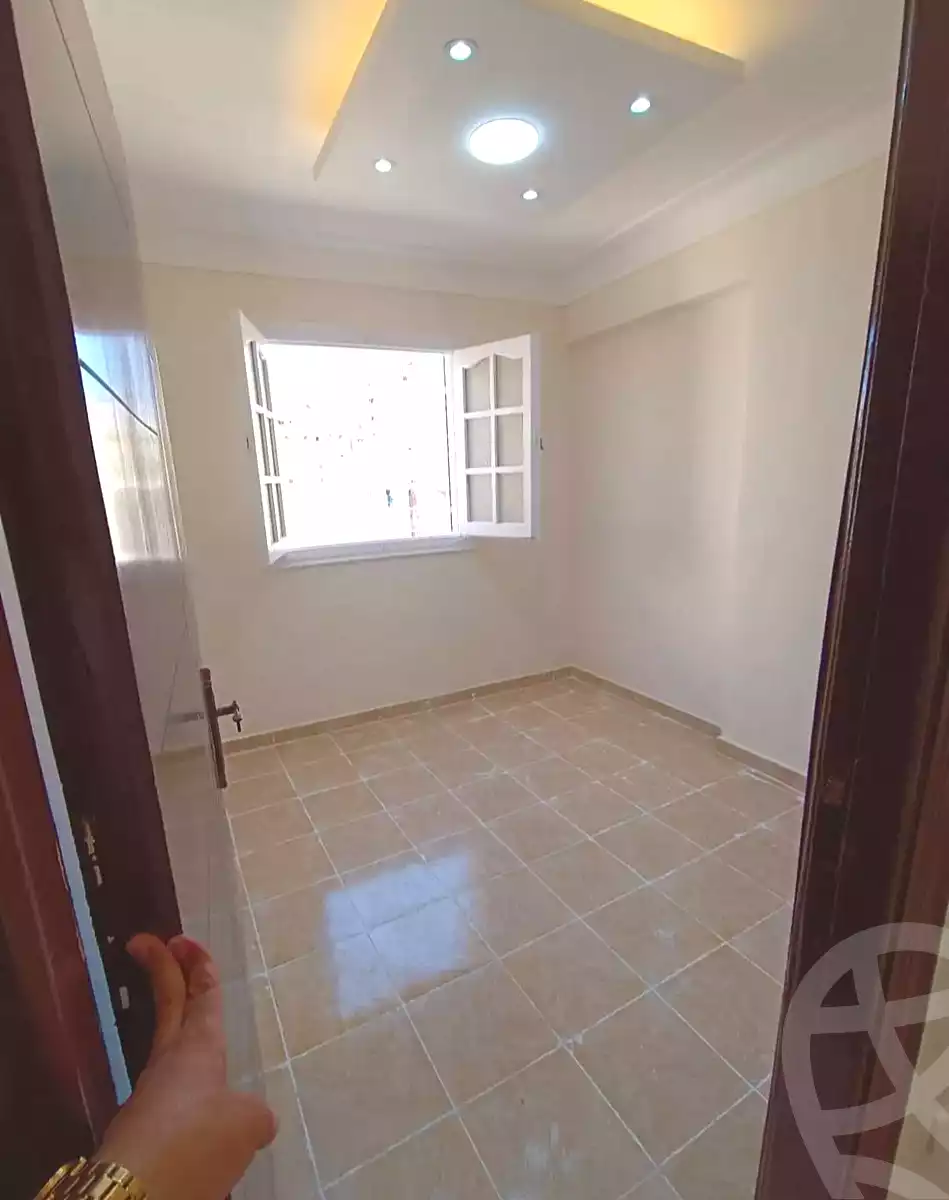 https://aqarmap.com.eg/en/listing/7122888-for-sale-alexandria-sydy-bshr-sydy-bshr-bhry-gamal-abd-el-nasir-st