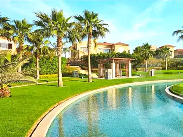 https://aqarmap.com.eg/ar/listing/7122895-for-sale-cairo-new-cairo-compounds-swan-lake-the-phoenix-hassan-allam