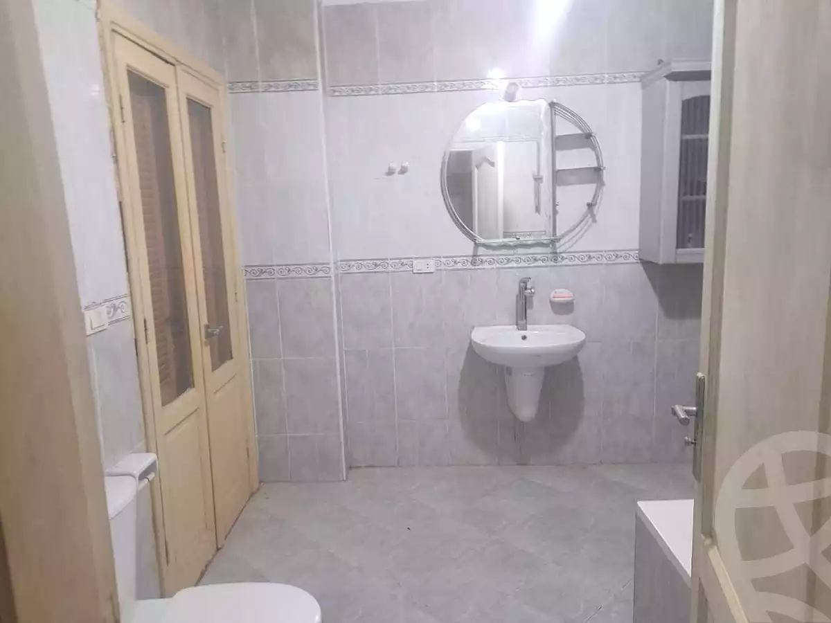 https://aqarmap.com.eg/ar/listing/7123194-for-sale-cairo-new-cairo-compounds-ritaj