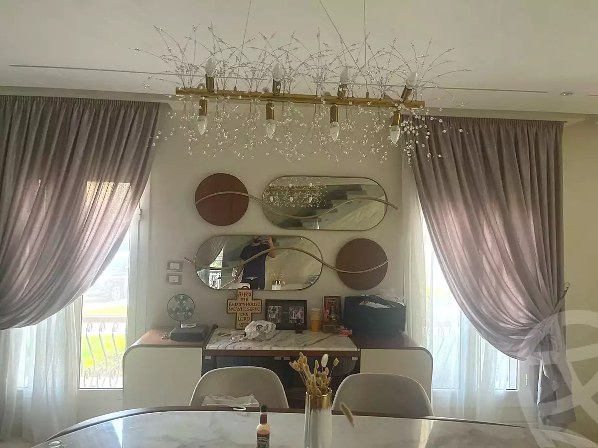 https://aqarmap.com.eg/en/listing/7123249-for-sale-cairo-new-cairo-compounds-mountain-view-hyde-park