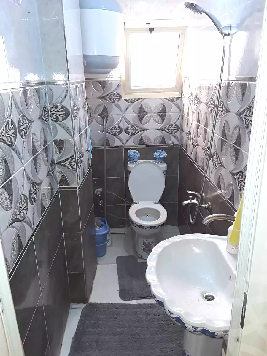 https://aqarmap.com.eg/en/listing/7123358-for-sale-alexandria-el-mandara-alex-el-mandara-bahri