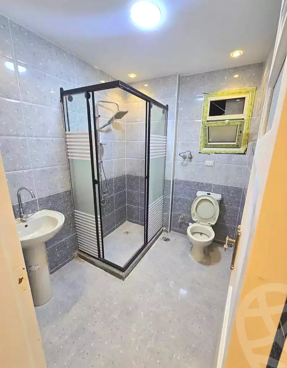 https://aqarmap.com.eg/en/listing/7123494-for-sale-alexandria-sydy-bshr-sydy-bshr-bhry-gamal-abd-el-nasir-st