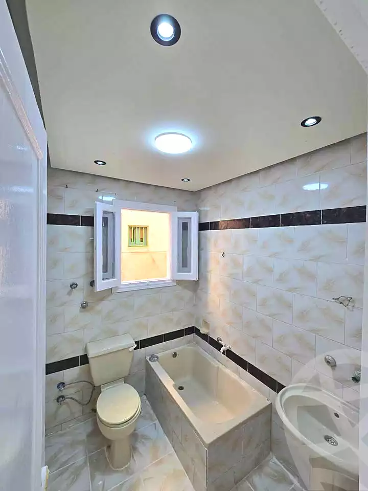 https://aqarmap.com.eg/ar/listing/7123581-for-sale-alexandria-al-agamy-shataa-el-nakheel