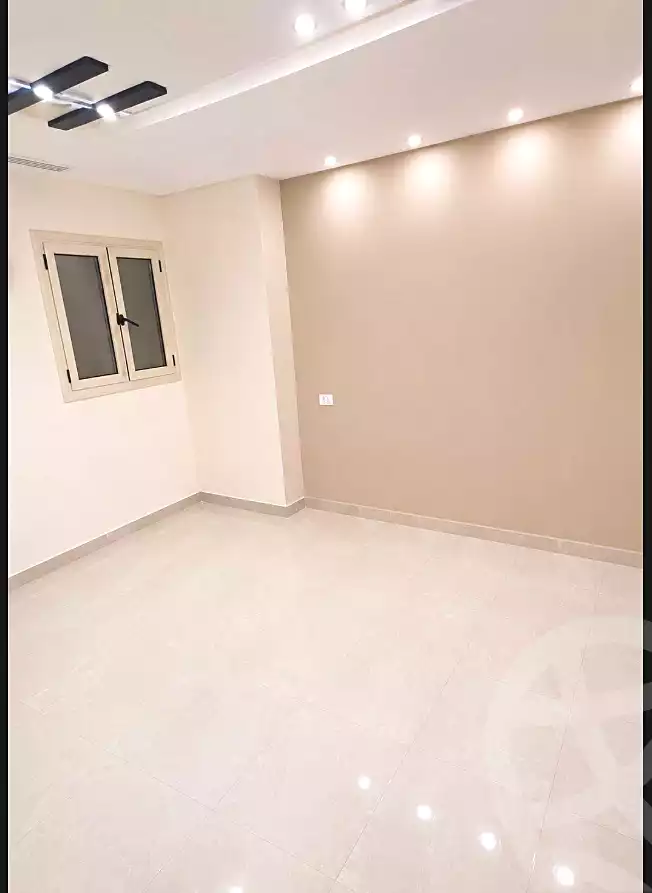 https://aqarmap.com.eg/ar/listing/7124045-for-rent-alexandria-ganaklis