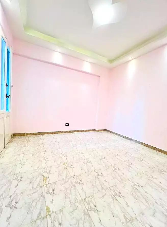 https://aqarmap.com.eg/ar/listing/7124352-for-sale-alexandria-al-agamy-shataa-el-nakheel