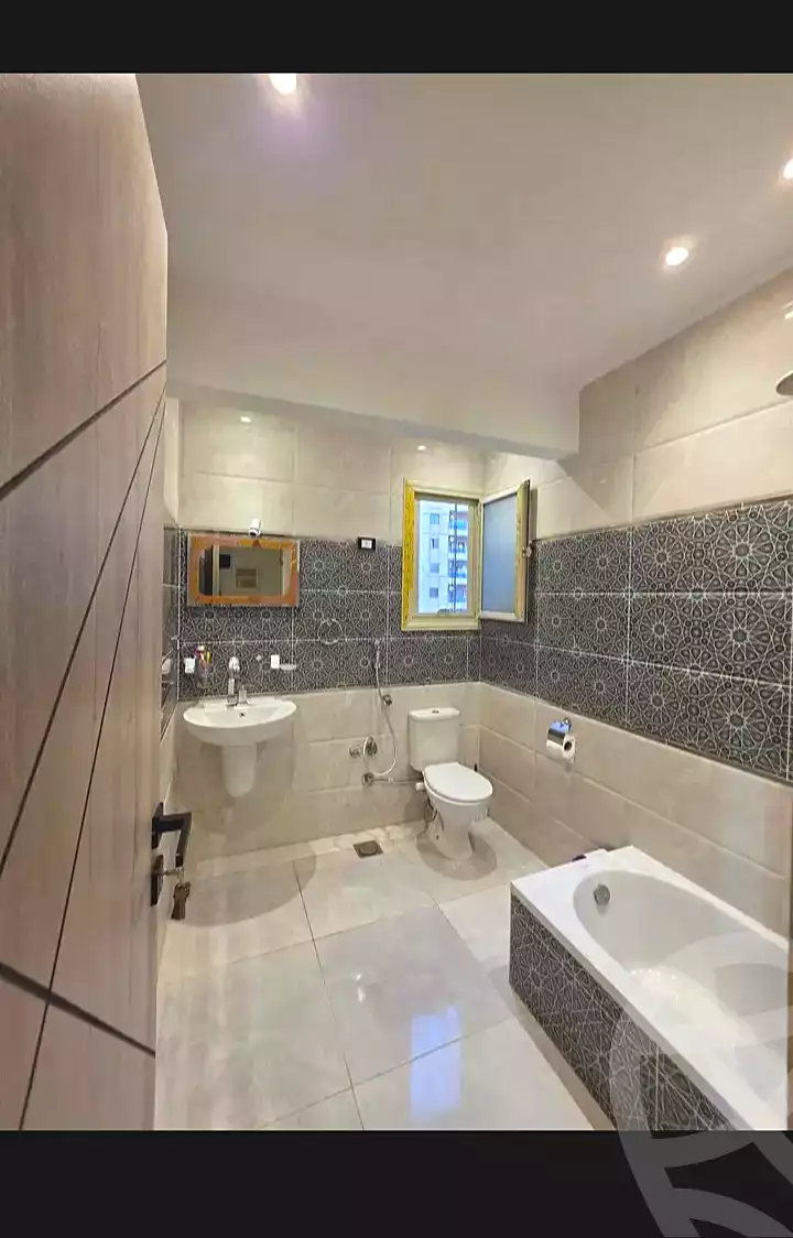 https://aqarmap.com.eg/en/listing/7124918-for-sale-alexandria-el-asafra-l-sfr-bhry