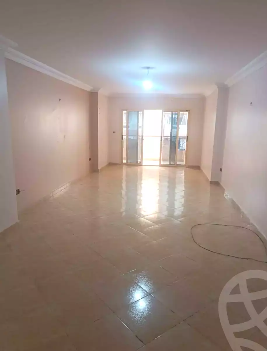 https://aqarmap.com.eg/ar/listing/7125140-for-rent-alexandria-ganaklis-shr-bw-qyr-tryq-lhry